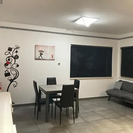 La Casa Di Pepi Apartment *